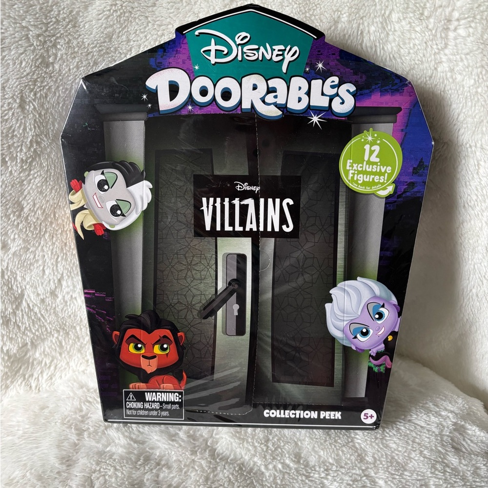 ✨SOLD✨Disney Doorables Villains Surprise Set